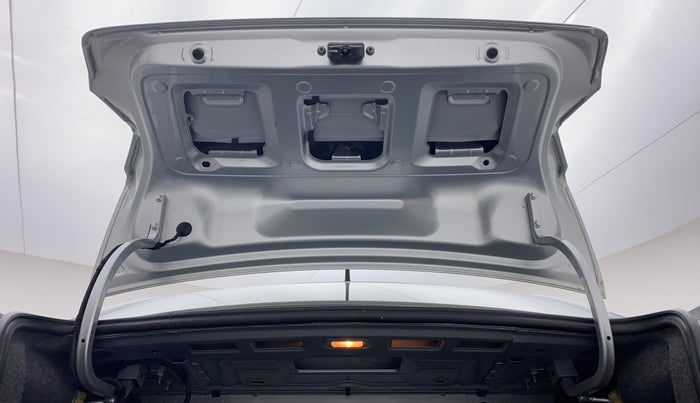 2018 Volkswagen Ameo Trendline 1.0, Petrol, Manual, 72,520 km, Boot Door Open