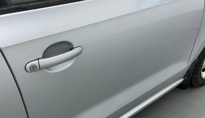 2011 Volkswagen Vento HIGHLINE 1.6 MPI, Petrol, Manual, 43,512 km, Driver-side door - Slightly dented