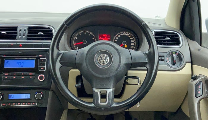 2011 Volkswagen Vento HIGHLINE 1.6 MPI, Petrol, Manual, 43,512 km, Steering Wheel Close Up