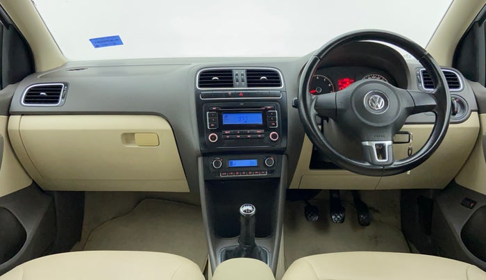 2011 Volkswagen Vento HIGHLINE 1.6 MPI, Petrol, Manual, 43,512 km, Dashboard