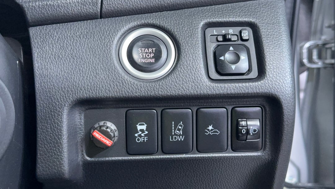 2019 Mitsubishi Triton Gls (4x4) Premium, Automatic, 98841 km, Utility Switches/Buttons