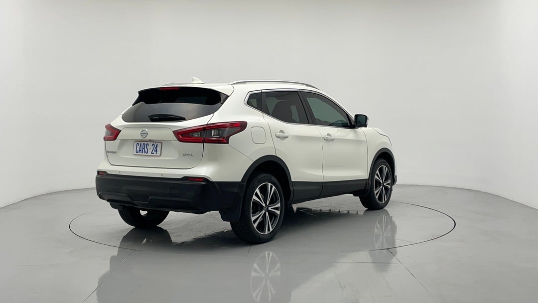 Right Back Diagonal (45- Degree) View