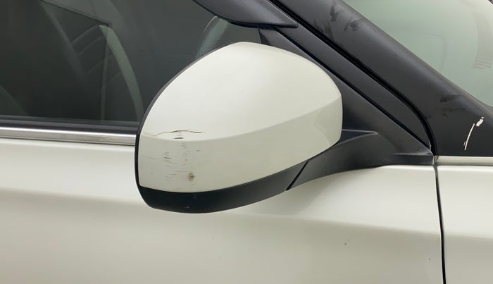2018 Maruti Vitara Brezza VDI, Diesel, Manual, 99,561 km, Right rear-view mirror - Minor scratches