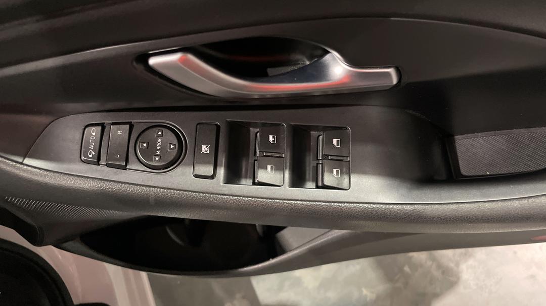 2017 Hyundai i30 Active, Automatic, 112093 km, Drivers Side Door Panel Controls