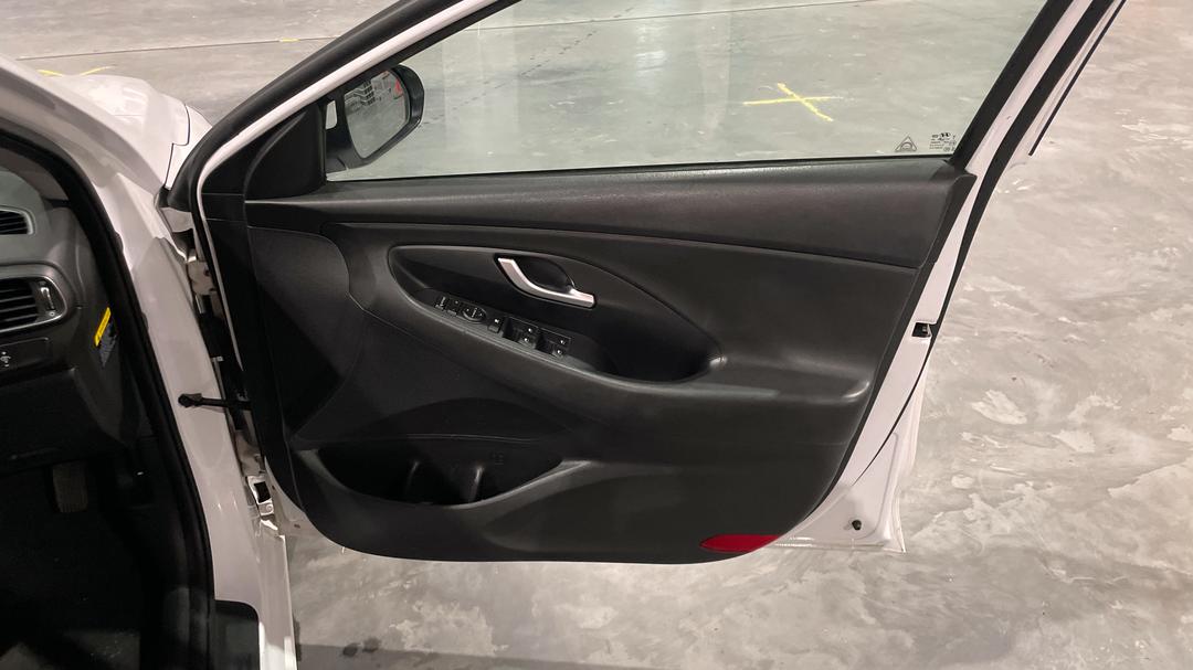 2017 Hyundai i30 Active, Automatic, 112093 km, Speaker View