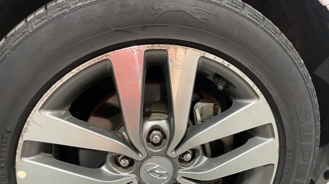 2017 Hyundai i30 Active, Automatic, 112093 km, Wheels Rim Front RHS Scratch