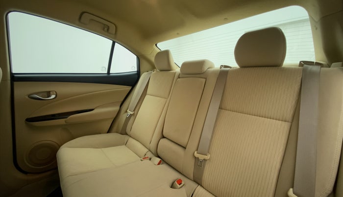 2018 Toyota YARIS G CVT, Petrol, Automatic, 18,059 km, Right Side Rear Door Cabin