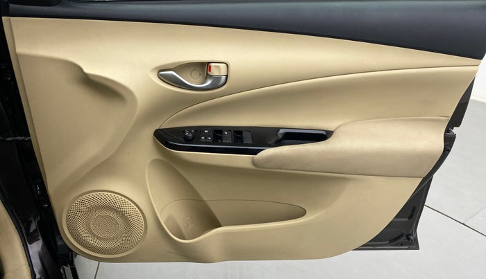 2018 Toyota YARIS G CVT, Petrol, Automatic, 18,059 km, Driver Side Door Panels Control