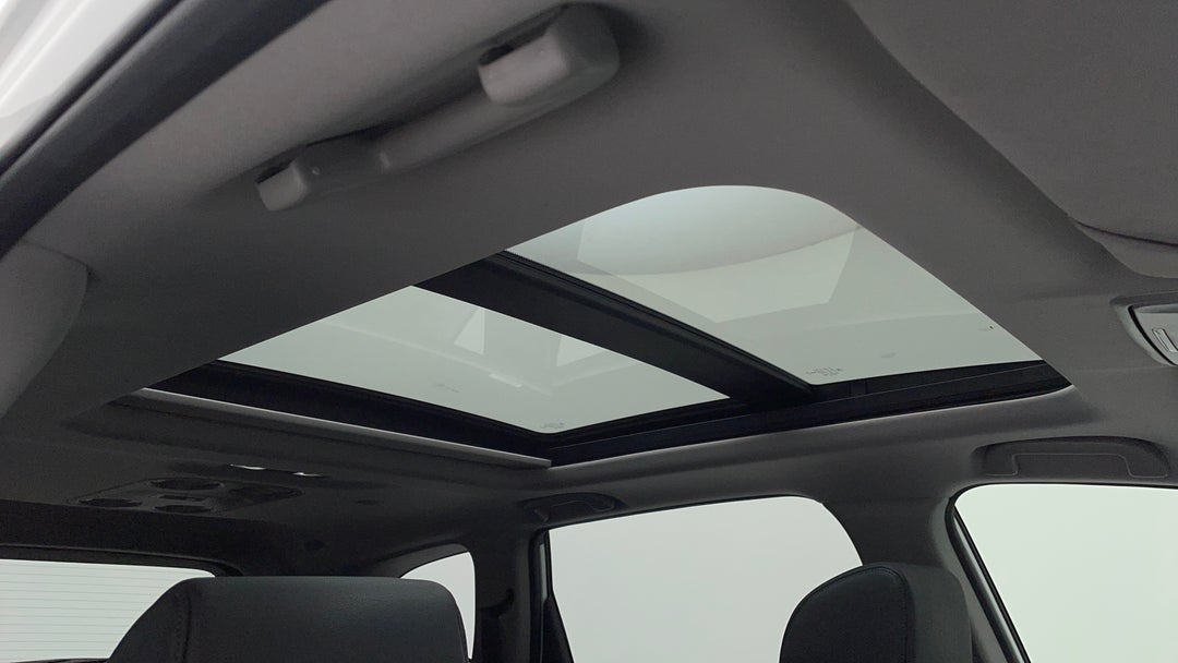 Interior Sunroof/Moonroof
