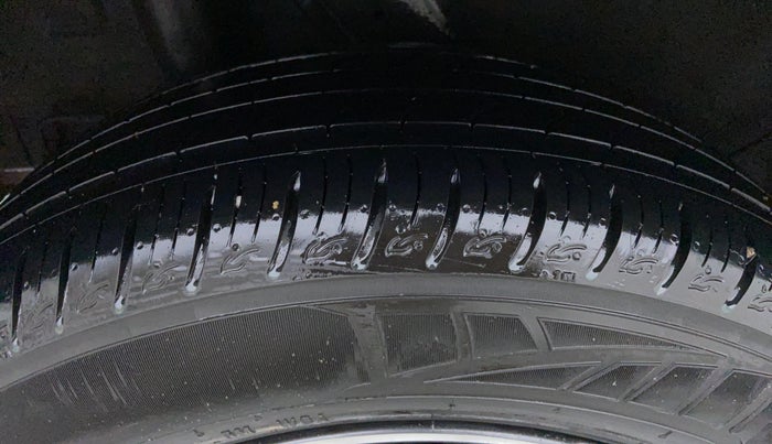 2019 Hyundai VENUE 1.0L Turbo GDI SX MT, Petrol, Manual, 5,789 km, Right Rear Tyre Tread