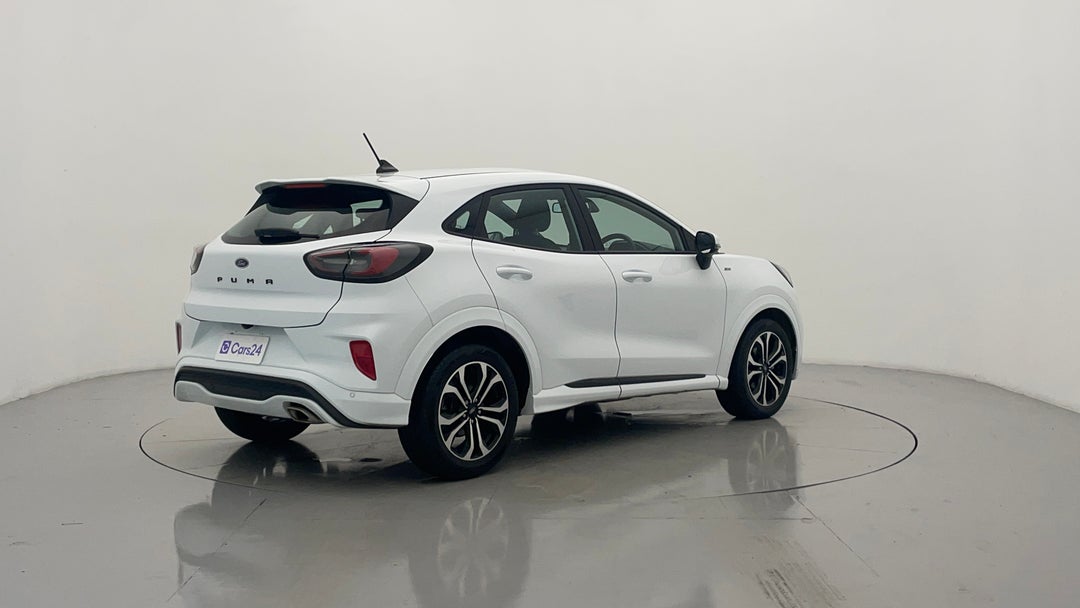 Right Back Diagonal (45- Degree) View