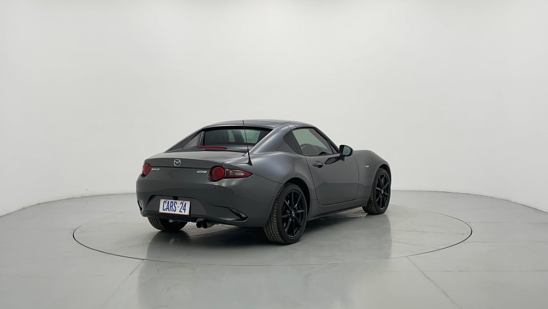 Right Back Diagonal (45- Degree) View