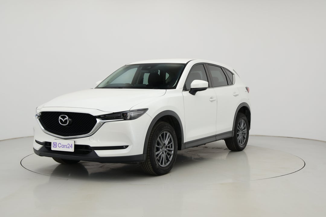 2017 Mazda CX-5 Maxx Sport (4x2), Automatic, 82499 km, Left Front Diagonal (45- Degree) View