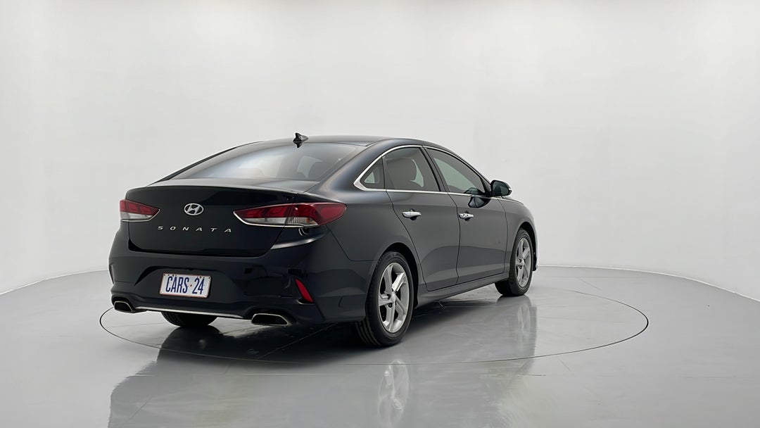 Right Back Diagonal (45- Degree) View