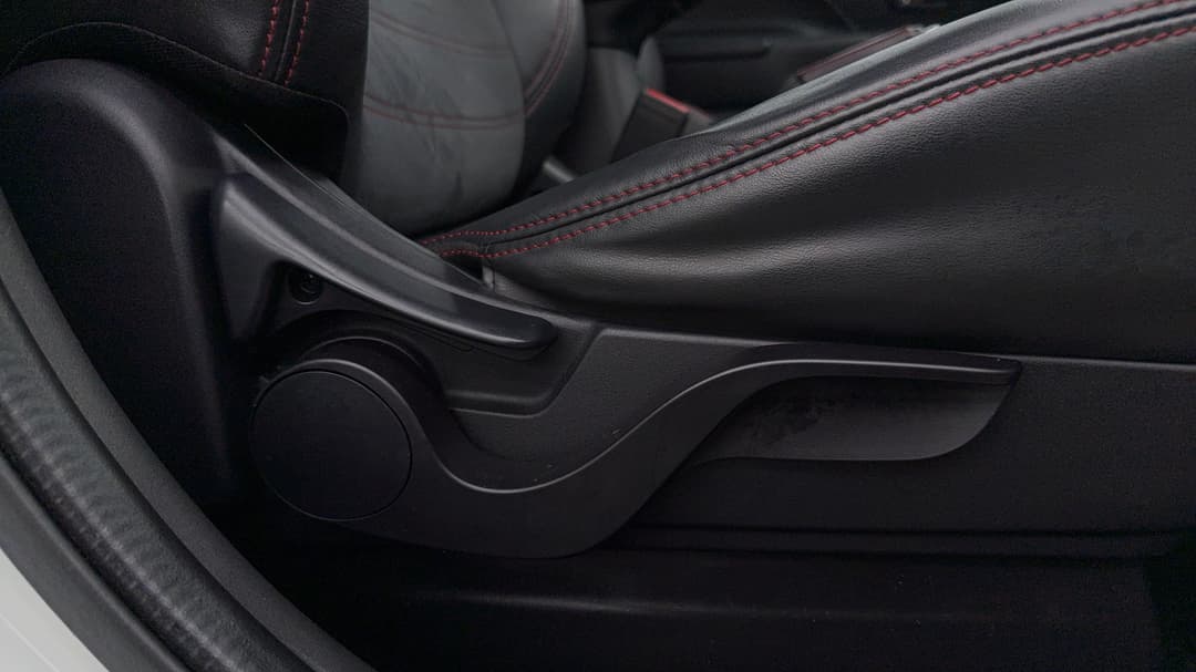 2019 Mitsubishi ASX Black Edition (2WD), Automatic, 77061 km, Drivers Side Adjustment Panel