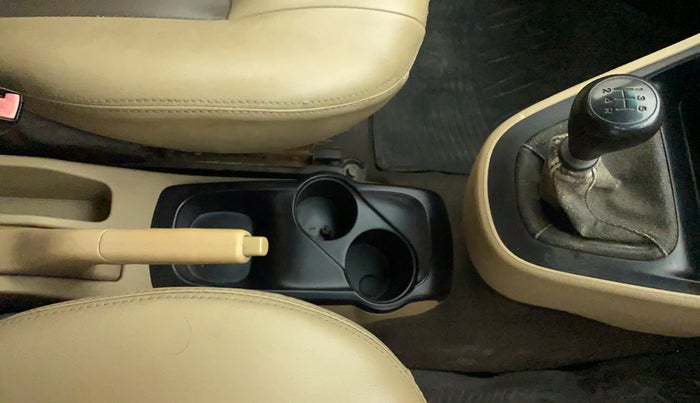 2010 Hyundai i10 SPORTZ 1.2, Petrol, Manual, 61,316 km, Gear Lever
