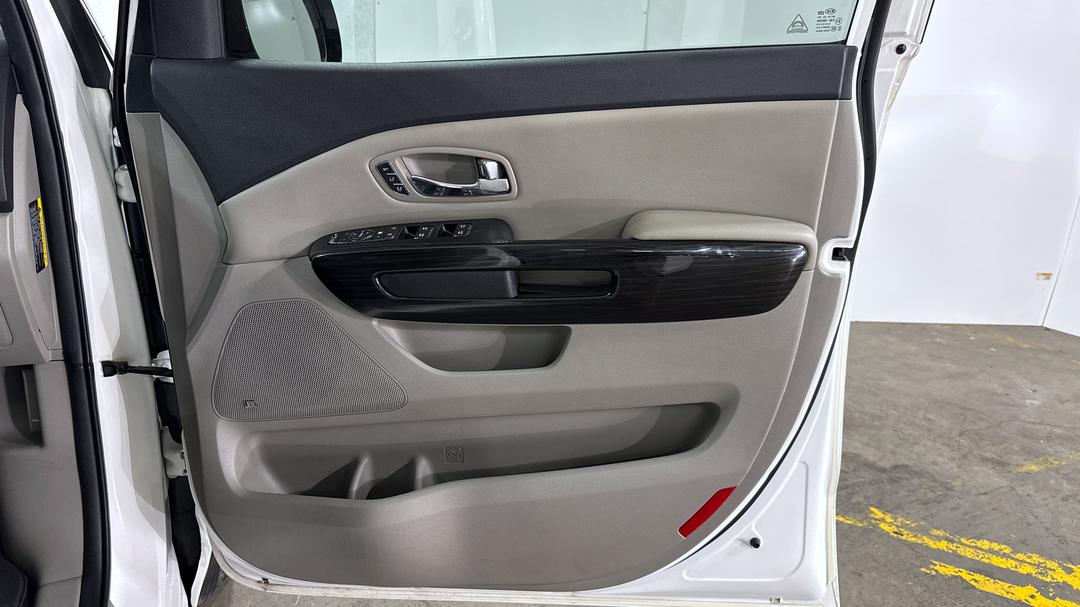 2020 Kia Carnival Platinum, Automatic, 121991 km, Speaker View