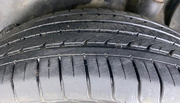 2015 Hyundai Creta 1.6 S, Petrol, Manual, 28,502 km, Left Rear Tyre Tread