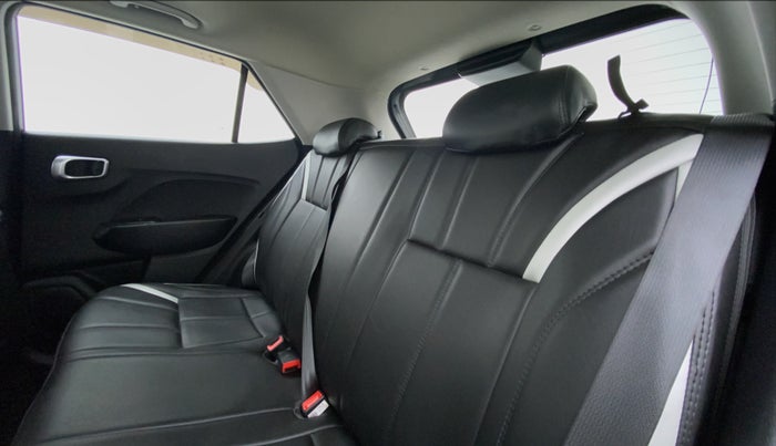 2021 Hyundai VENUE 1.0 TURBO GDI SX+ AT, Petrol, Automatic, 8,137 km, Right Side Rear Door Cabin
