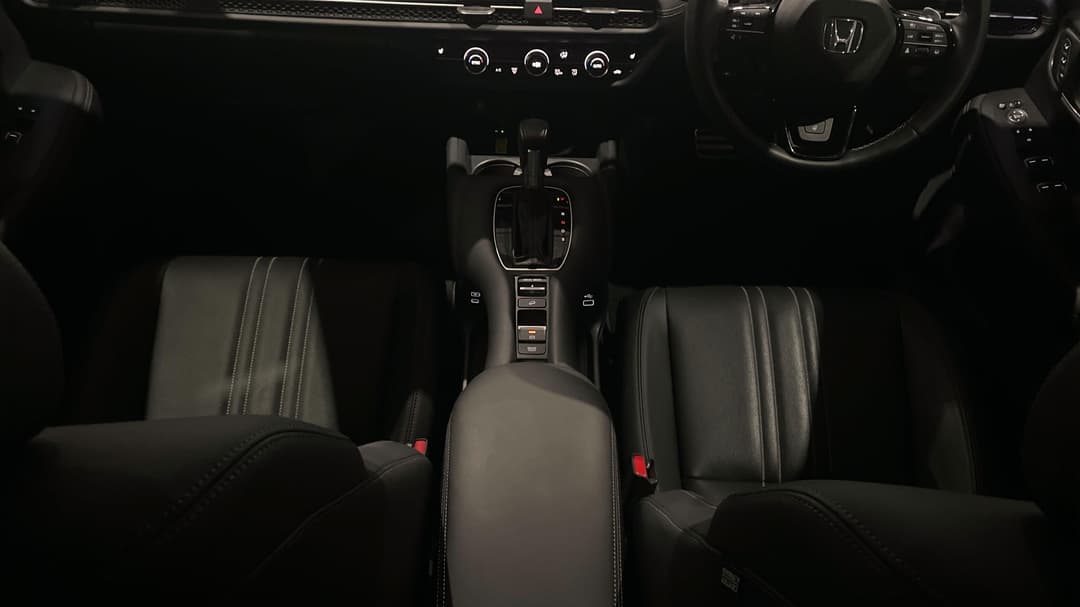 2025 Honda Zr-v Vti Lx, Automatic, 21339 km, Center Console