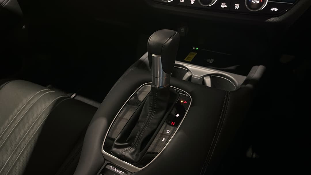 2025 Honda Zr-v Vti Lx, Automatic, 21339 km, Gear Lever 