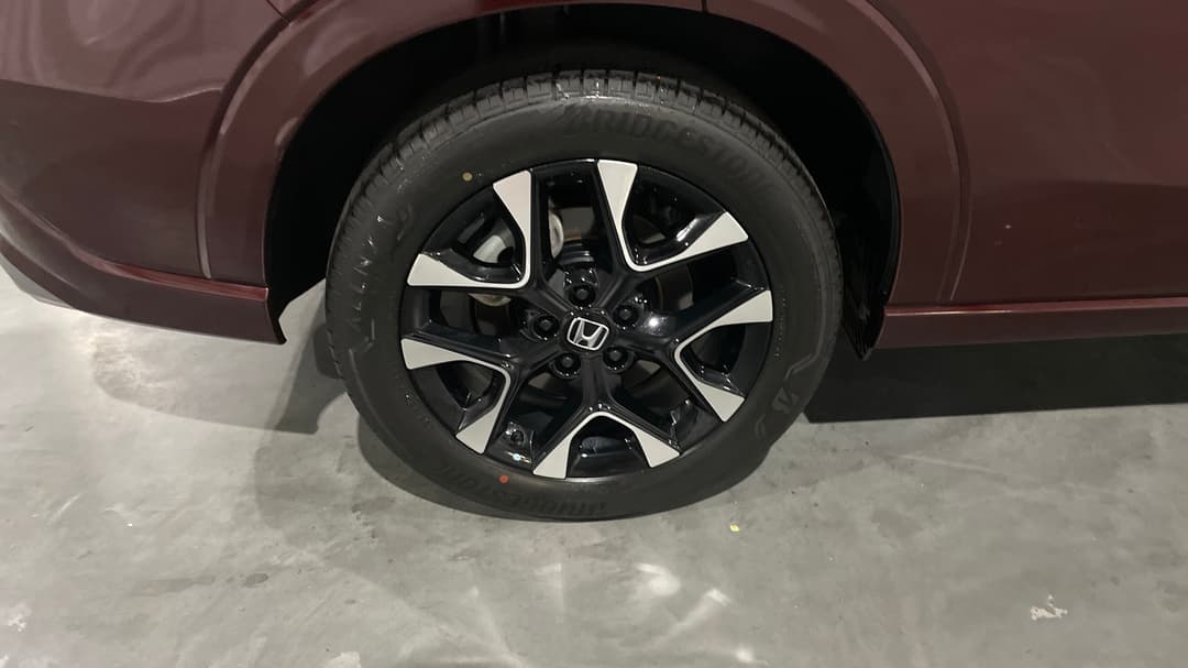 2025 Honda Zr-v Vti Lx, Automatic, 21339 km, Right Rear Wheel