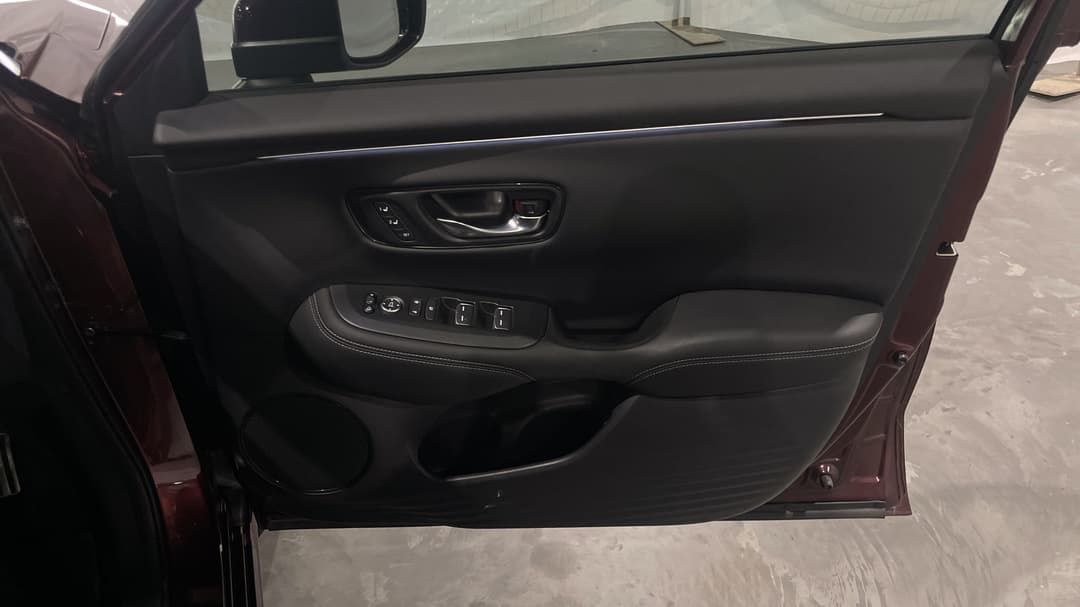 2025 Honda Zr-v Vti Lx, Automatic, 21339 km, Speaker View