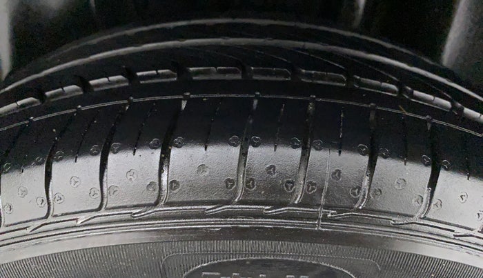 2021 Maruti Ciaz SIGMA 1.5 SHVS MT  PETROL, Petrol, Manual, 11,477 km, Left Rear Tyre Tread