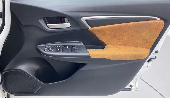 2020 Honda WR-V 1.2 i-VTEC VX MT, Petrol, Manual, 47,777 km, Driver Side Door Panels Control