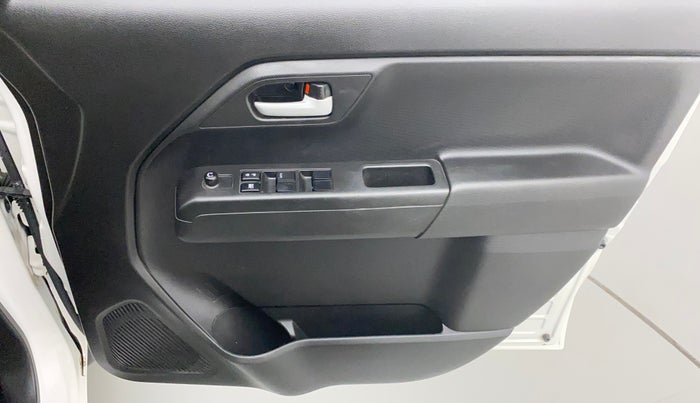 2023 Maruti New Wagon-R VXI 1.0 AMT, Petrol, Automatic, 2,090 km, Driver Side Door Panels Control