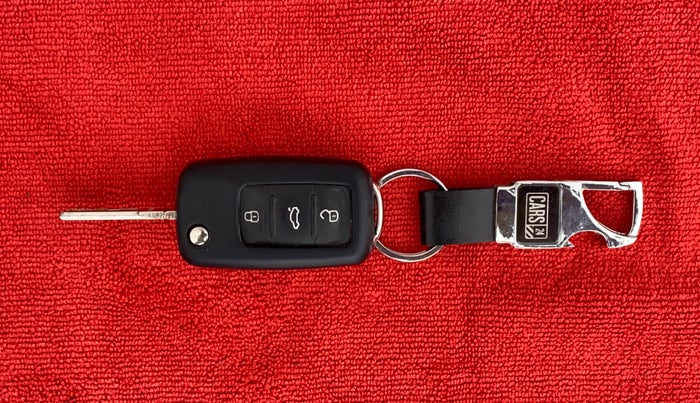 2020 Volkswagen Polo HIGHLINE PLUS 1.0 TSI MT, Petrol, Manual, 23,581 km, Key Close Up