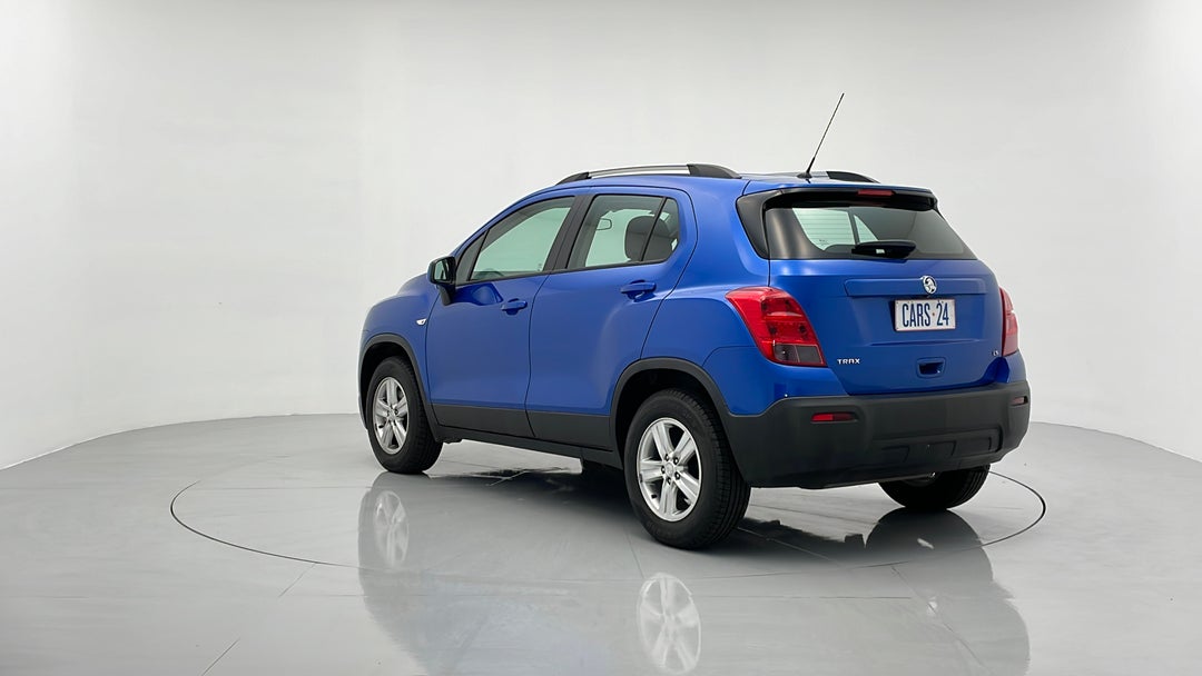 Left Back Diagonal (45- Degree) View