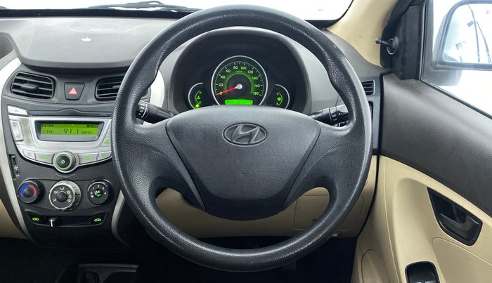 2016 Hyundai Eon MAGNA PLUS, Petrol, Manual, 58,228 km, Steering Wheel Close Up