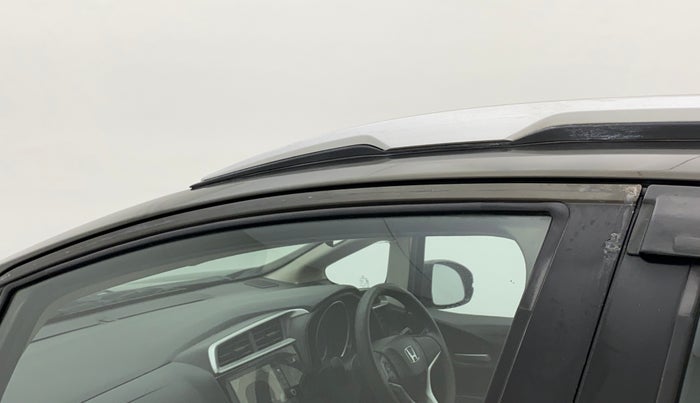 2017 Honda WR-V 1.2L I-VTEC VX MT, Petrol, Manual, 39,145 km, Front passenger door - Door visor damaged