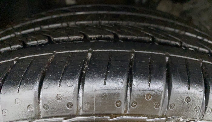 2017 Hyundai Verna 1.6 SX (O) CRDI MT, Diesel, Manual, 54,327 km, Left Rear Tyre Tread