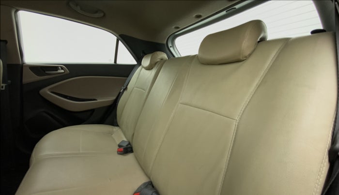 2016 Hyundai Elite i20 ASTA 1.2, Petrol, Manual, 69,203 km, Right Side Rear Door Cabin