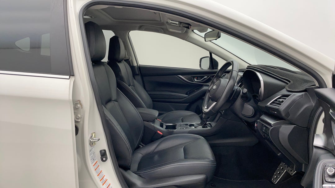 2017 Subaru Impreza 2.0i-s (awd), Automatic, 53842 km, Right Side Front Door Cabin View