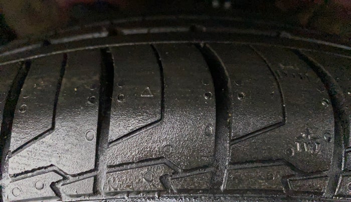 2018 Hyundai Creta SX (O) 1.6 PETROL, Petrol, Manual, 23,591 km, Left Front Tyre Tread