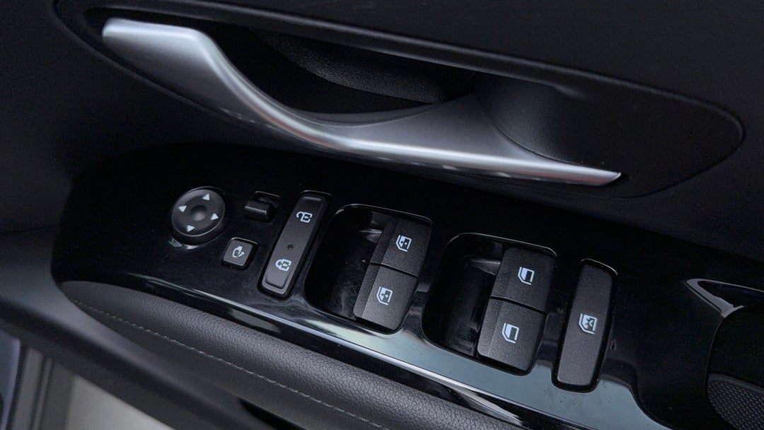 Drivers Side Door Panel Controls