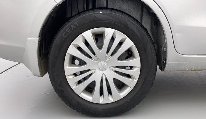 2015 Maruti Ertiga VXI ABS, Petrol, Manual, 82,509 km, Right Rear Wheel