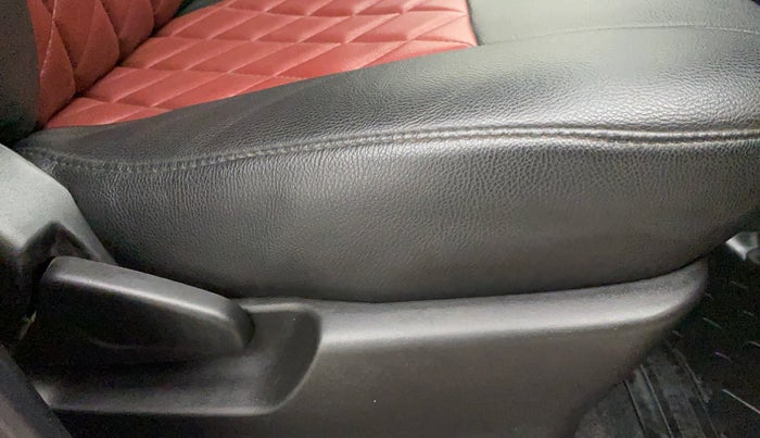 2018 Datsun Redi Go T(O) 1.0, Petrol, Manual, 46,291 km, Driver Side Adjustment Panel
