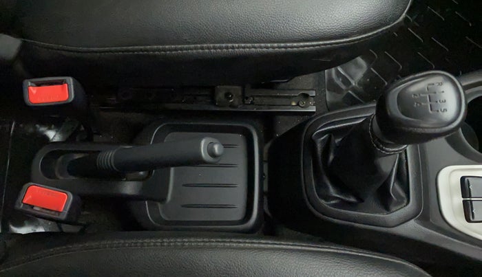 2018 Datsun Redi Go T(O) 1.0, Petrol, Manual, 46,291 km, Gear Lever