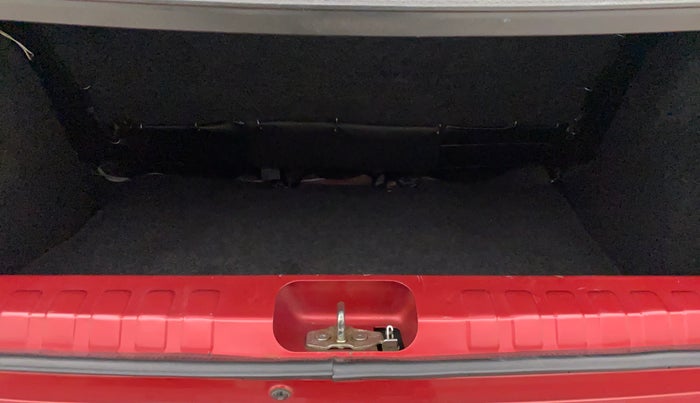 2018 Datsun Redi Go T(O) 1.0, Petrol, Manual, 46,291 km, Boot Inside