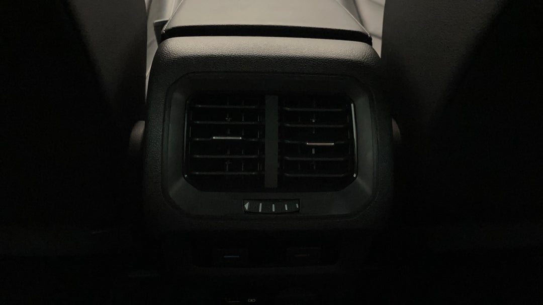 Rear A/C Vent