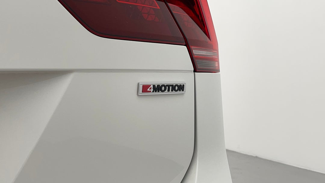 Badge (Boot Right Side)