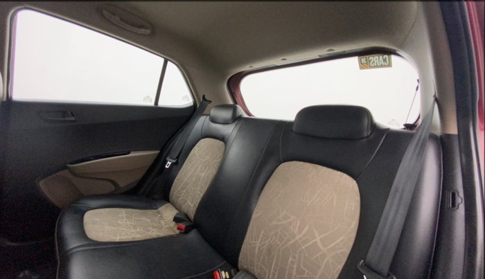 2016 Hyundai Grand i10 MAGNA 1.2 KAPPA VTVT, Petrol, Manual, 69,461 km, Right Side Rear Door Cabin