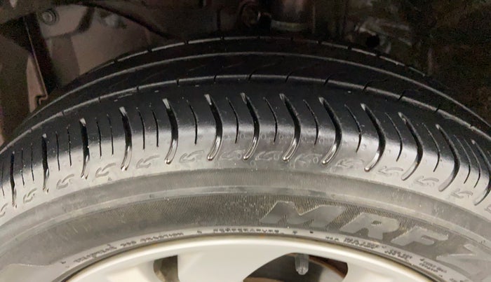 2019 Honda Amaze 1.2 VXMT I VTEC, Petrol, Manual, 16,565 km, Left Front Tyre Tread