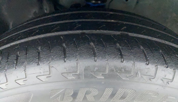 2017 Maruti IGNIS DELTA 1.2 K12 AMT, Petrol, Automatic, 61,318 km, Left Front Tyre Tread