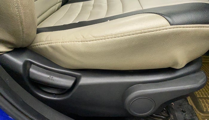 2015 Hyundai Xcent S 1.2, Petrol, Manual, 82,009 km, Driver Side Adjustment Panel