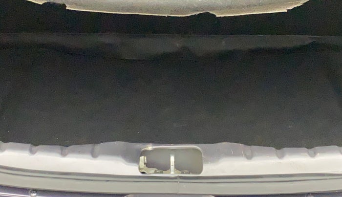 2018 Hyundai Eon ERA +, Petrol, Manual, 27,856 km, Boot Inside
